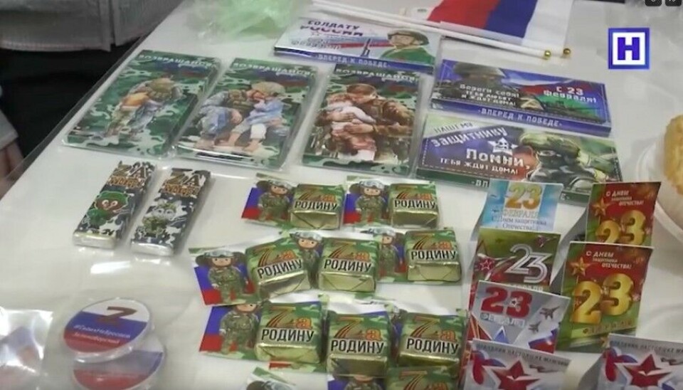 Candy the patriotic style for sale in Zelenoborsky fundraising event. Photo: screenshot from video