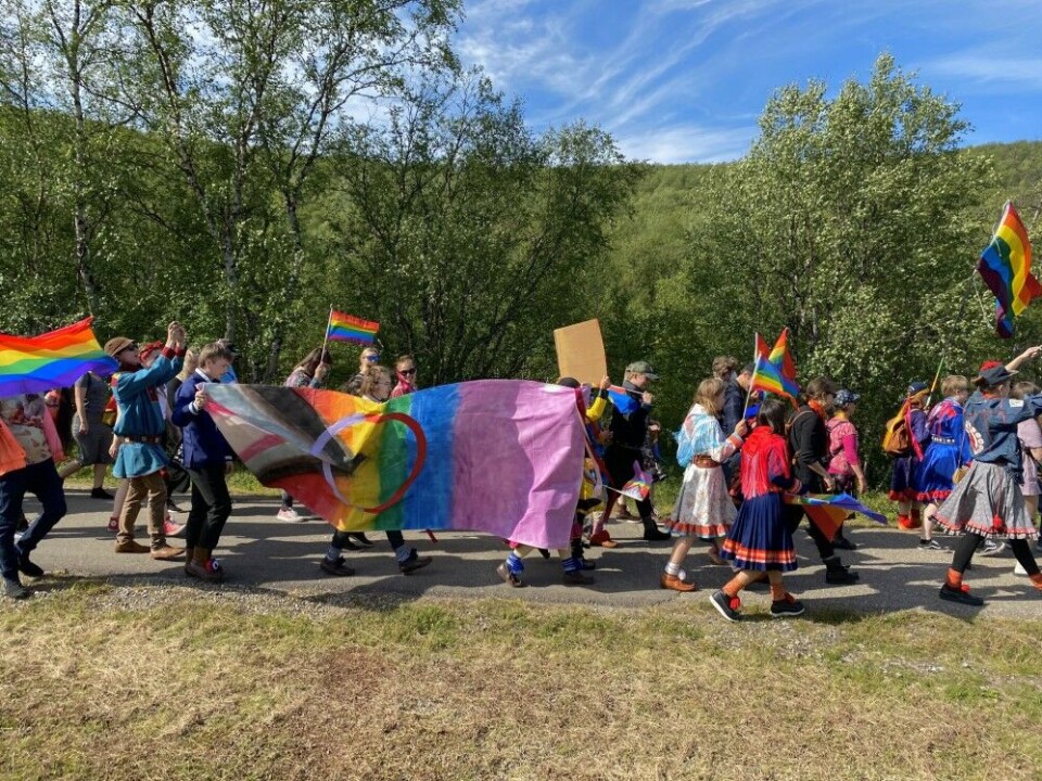 This Trans pride Sápmi flag was crafted in the parade plaques workshop.This flag was created in the parade plaques workshop. It brings together the Sámi flag, the pride flag as well as the trans pride flag. This represents the diversity of the LQBTQIA+ community. Photo: Saara-Maria Salonen