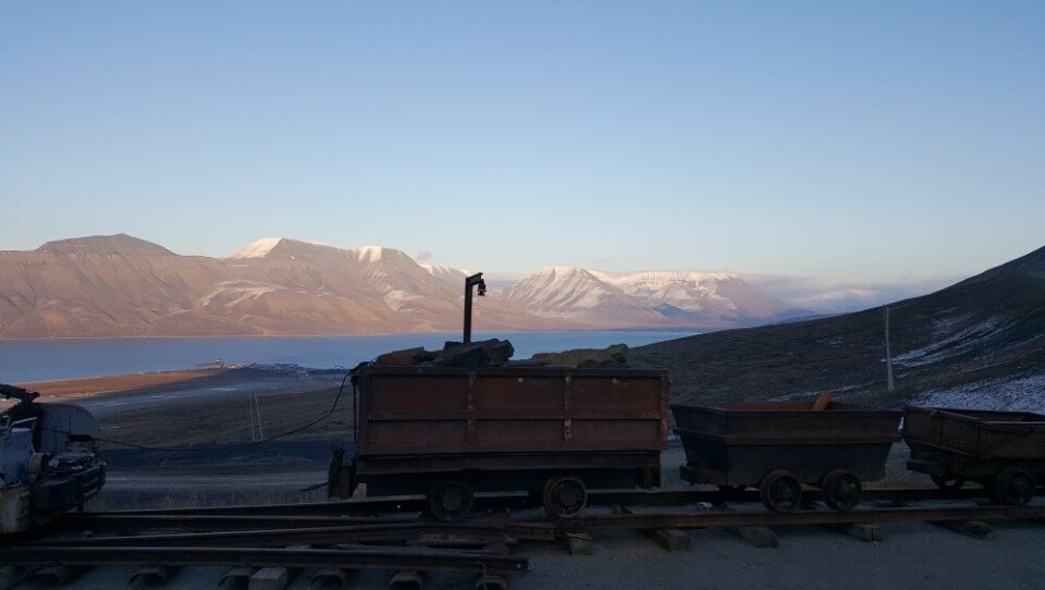 Norway has shut-down all but one of its coal mines around Longyearbyen, Svea and Ny-Ålesund. Photo: Thomas Nilsne
