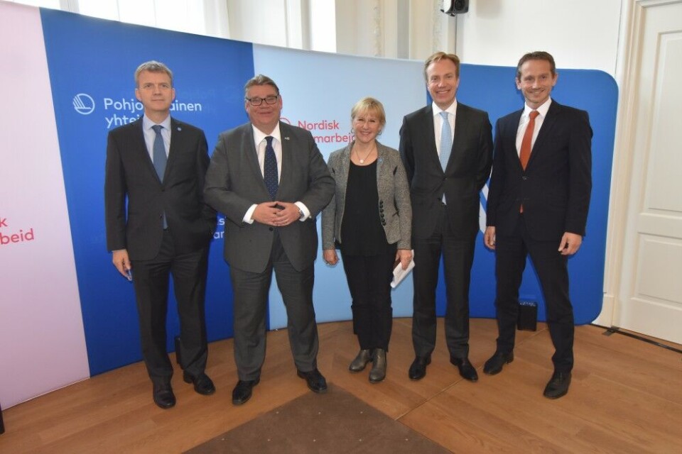 Nordic Foreign Ministers. From the left: Iceland’s Permanent Secretary of State Stefán Haukur Jóhannesson, Finland’s Timo Soini, Sweden’s Margot Wallström, Norway’s Børge Brende and Denmark’s Kristian Jensen. Photo: Thomas Nilsen