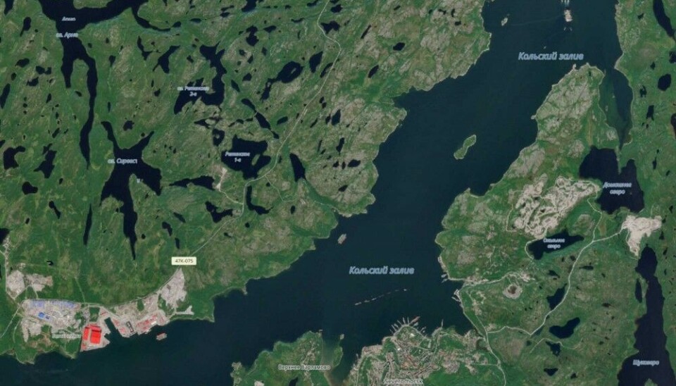 The 640,000 tons platform was on the 25th of July towed by three tugs from Belokamenka and past Navy base Severmorsk. Photo: satellite photo from Copernicus Dataspace