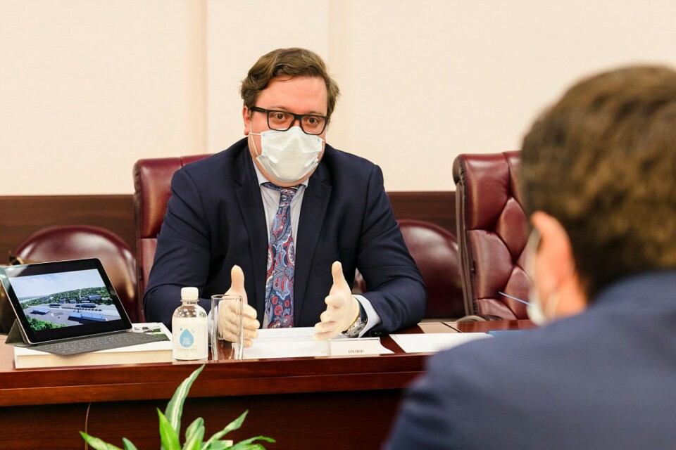 Глава «Аркминерал» Андрей Тренин на встрече с губернатором Мурманской области Андреем Чибисом в сентябре 2020 года. Фото: Gov-murman.ru