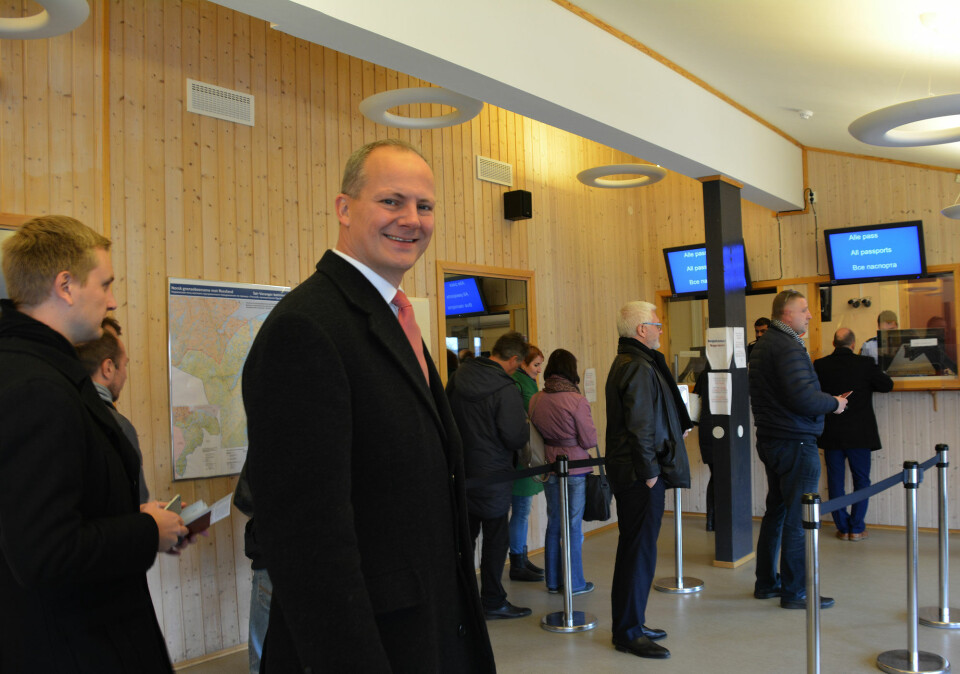 Minister Solvik-Olsen at Storskog border-crossing point. Photo: Atle Staalesen