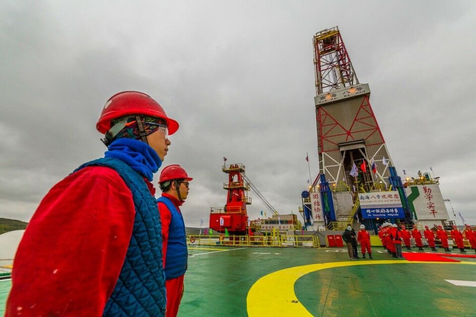 Chinese rig «Nanhai VIII» ready for drilling. Photo: gov-murman.ru