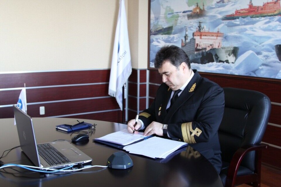 From his desk in Murmansk, General Director of FSUE Atomflot Mustafa Kashka signed the contract in a video meeting with General Director of the Zvezda shipyard, Sergey Tseluyko, sitting in Vladivostok. Photo: Rosatom