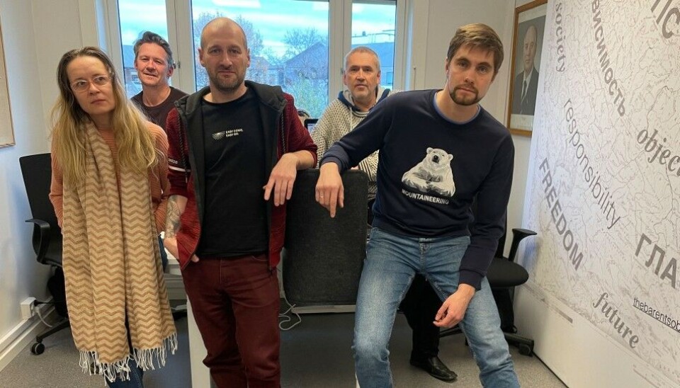 Georgy Chentemirov (right), Denis Zagore and Anastasia Kharkova are new journalists in the Barents Observer. In the background Editor Thomas Nilsen (right) and Publisher Atle Staalesen. Photo: Kjersti Nævestad