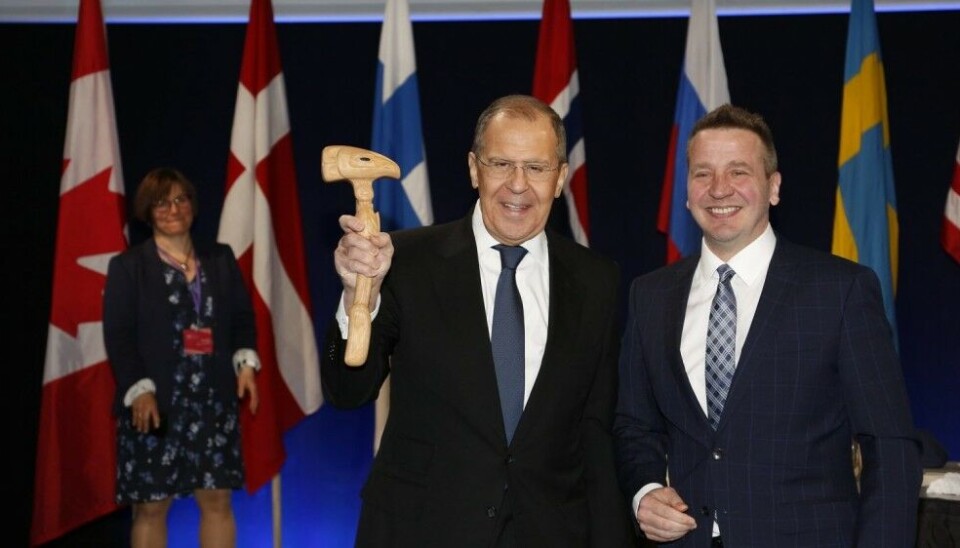 Russian Foreign Minister Sergei Lavrov accepted the Arctic Council gavel from Iceland’s Minister Gudlaugur Thor Thordarson in Reykjavik on May 20 2021. Less than one year later, the Council “paused” cooperation with the country following its invasion of Ukraine. Photo: Gunnar Vigfusson / Icelandic Ministry for Foreign Affairs