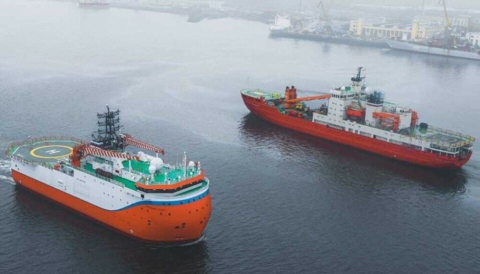 The Severny Polyus (left) in the Kola Bay along with the Akademik Tryoshnikov. Photo: Yan Silchenko, AARI