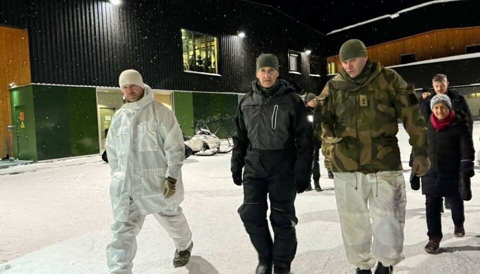 Jonas Gahr Støre together with Head of the Norwegian Army Lars Lervik (right) and Commander of the Finnmark Land Defense Jørn Qviller. Photo: Atle Staalesen