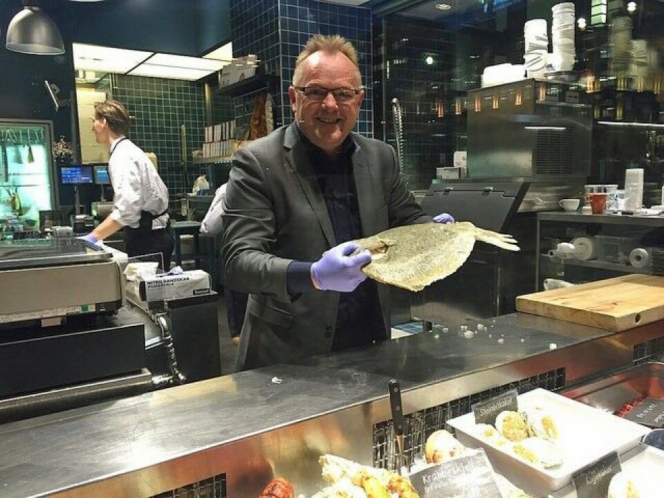 Minister of Fisheries Per Sandberg opens for production of fish on Svalbard. Photo: Regjeringen.no