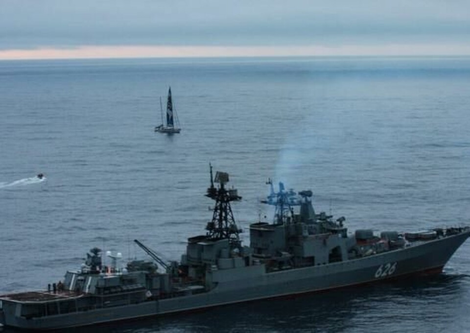 The navy ship Vice-Admiral Kulakov” stops the small sailing boat “Pangaea” between the archipelagos of Franz Josef Land and Novaya Zemlya. Photo: Russian Northern Fleet