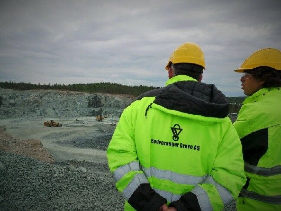 The open-pit mine is located a few kilometers from Norway's border to Russia. Photo: Thomas Nilsen