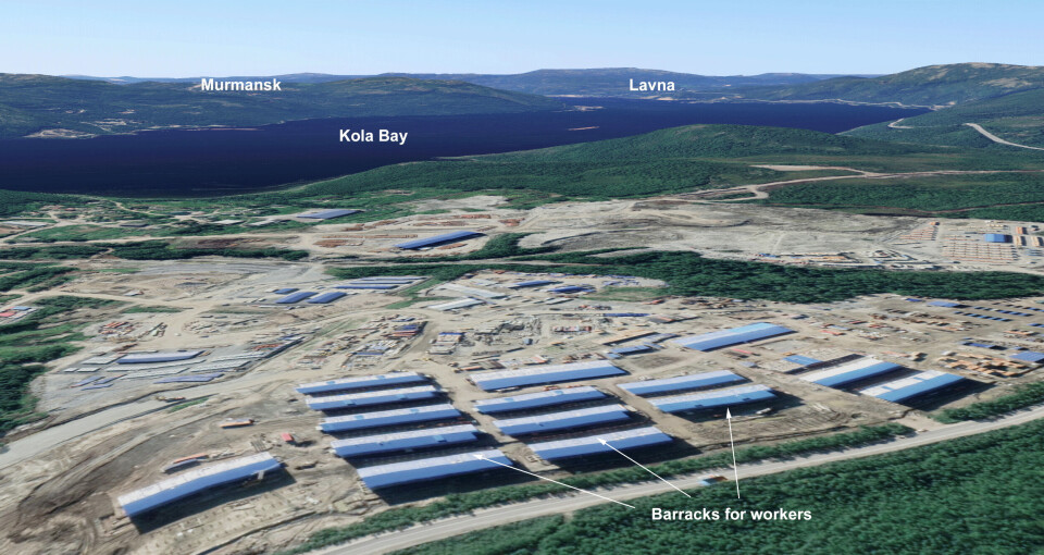 Between 8,000 and 11,000 workers are normally living in the barracks (blue) at the construction site in Belokamenka which is about an hour drive from Murmansk. Image: Barents Observer / Google Earth