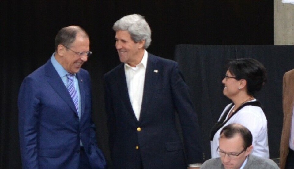 John Kerry talking to Russia's Foreign Minister Sergey Lavrov (left) and Canada’s Chair of the Arctic Council Leona Aglukkaq at the Arctic Council meeting in Kiruna in 2013. Photo: Trude Pettersen
