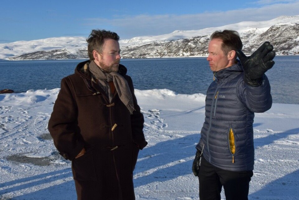 Øystein Rushfeldt (right) has for years pushed for mining on the shores of the Reppardfjord. Here together with Norway's former Minister of Trade and Industry, Torbjørn Røe Isaksen.