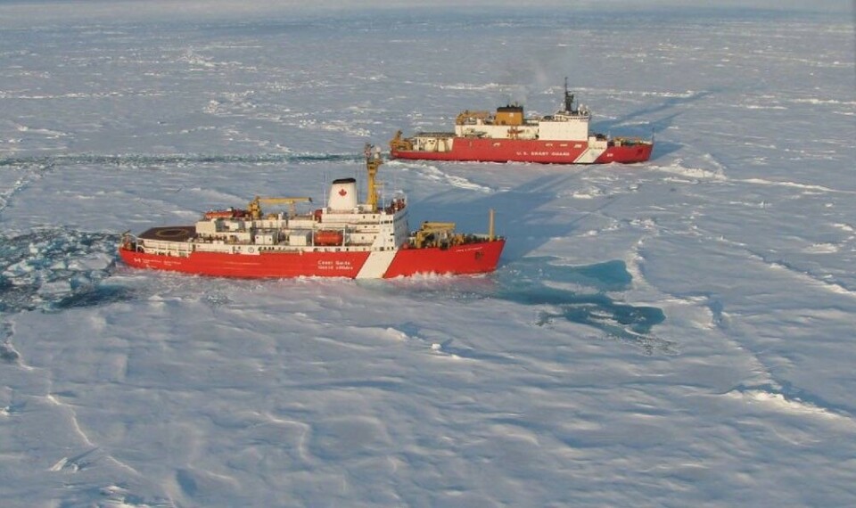 Canadian Coast Guard Ship Louis S. St-Laurent (foreground) and U.S. Coast Guard Cutter Healy in the Beaufort Sea, September 2008. Photo: usgs.gov