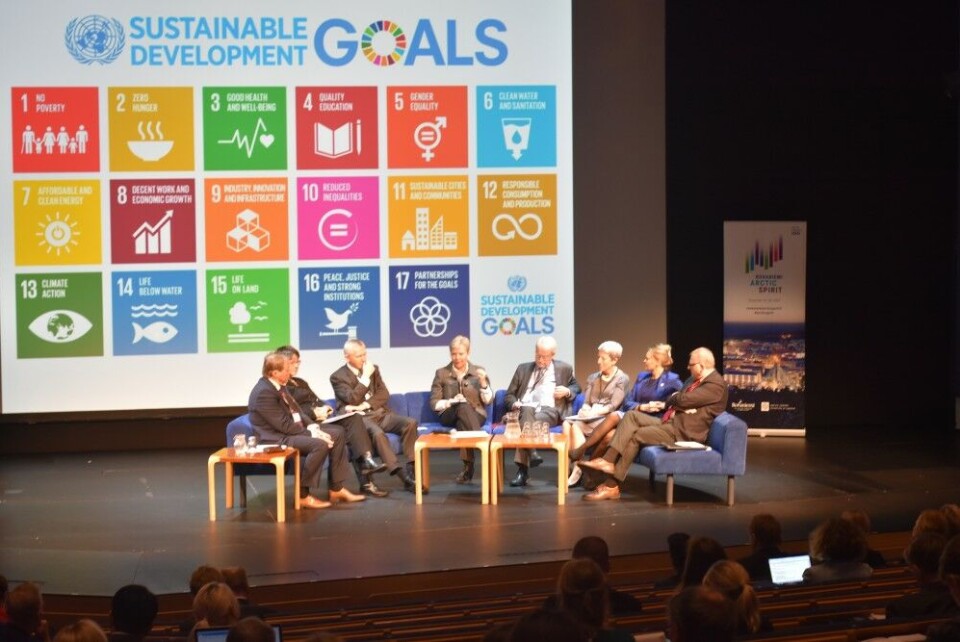 Seven diplomats on stage at the opening debate, but none from Russia. Photo: Thomas Nilsen