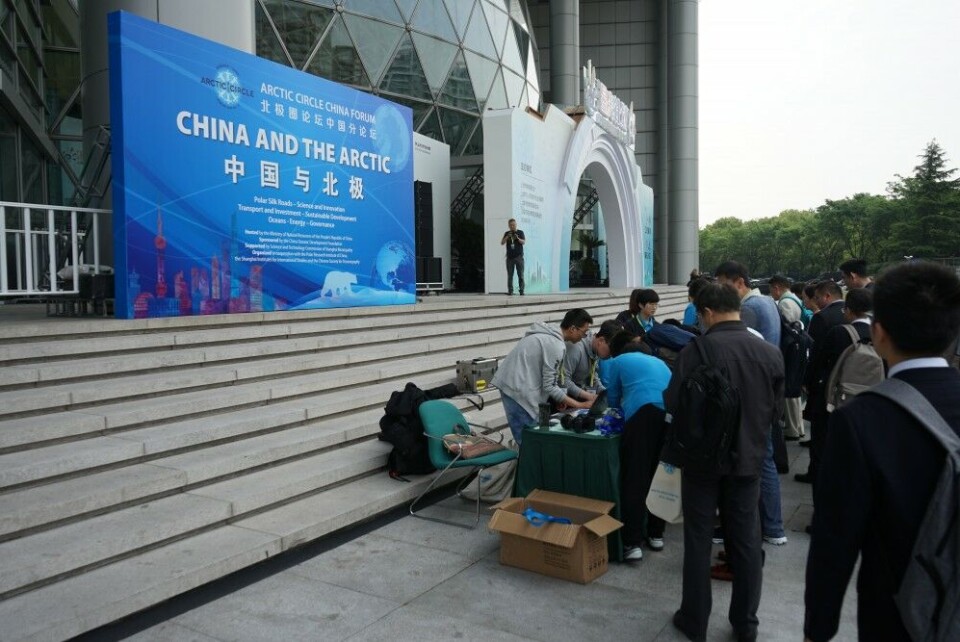 Participants signing up for the Arctic Circle Forum in Shanghai. Photo: Thomas Nilsen