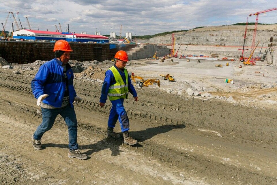 Workers at Belokamenka. Photo: gov-murman.ru