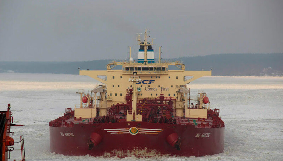 Нефтяной танкер NS Arctic во льдах. Фото: Дмитрий Лобусов, капитан одного из ледоколов «Росатомфлота»
