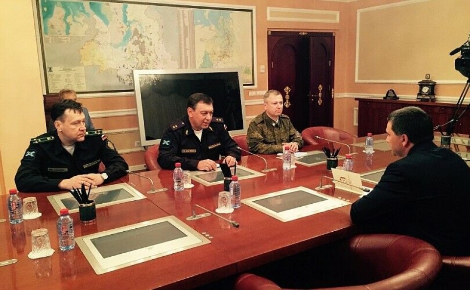 Leader of FSB Border Guard Service in West Arctic Igor Konstantinov meets Yamal-Nenets Governor Dmitry Kobylkin. Photo: Yamal-Nenets government