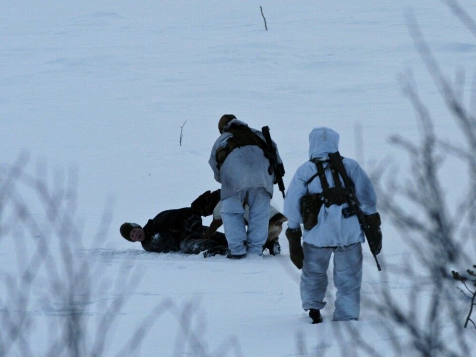 Norwegian military border guards on Friday arrest a man illegally crossing the border from Russia. This photo was taken during an exercise some few years ago. Photo: Thomas Nilsen
