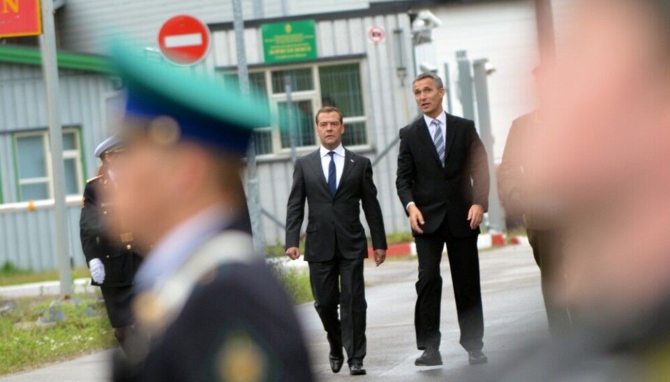 Medvedev and Stoltenberg walked the Storskog-Borisoglebsk border checkpoints in June 2013. Photo: Thomas Nilsen