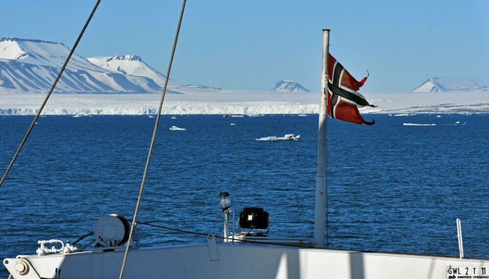 Svalbard is Norwegian territory. About 60% of the land is covered by glaciers. Here from the southwestern shore of Spitsbergen island. Photo: Thomas Nilsen