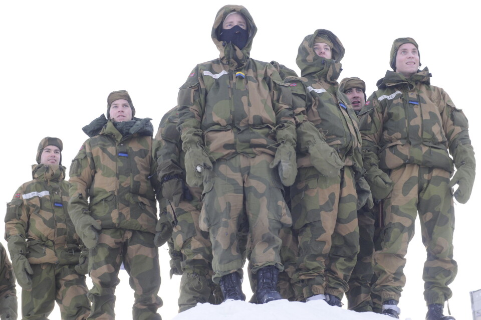 Norwegian soldiers in cold climate uniforms. Photo: Thomas Nilsen