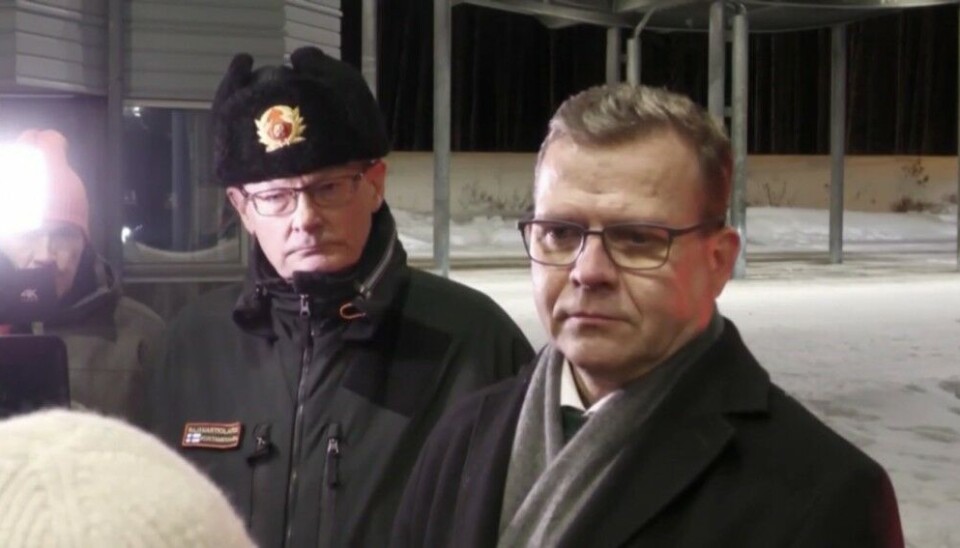 Prime Minister Petteri Orpo (right) and head of the Border Guard Pasi Kostamovaara at Vartius checkpoint. Photo: Finnish Border Guard