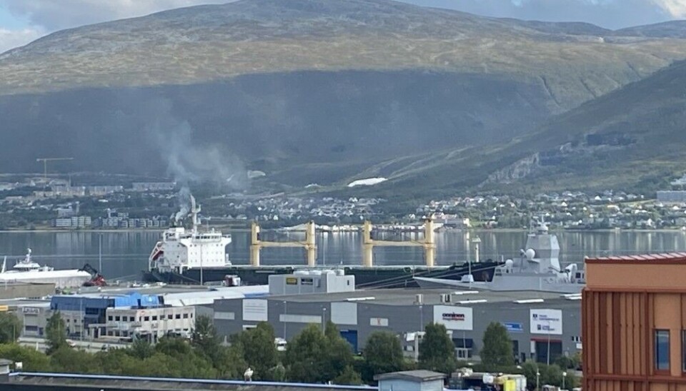 Bulk carrier Ruby at port in Breivika in Tromsø at a distance of some 500 meters from northern Norway's largest hospital. The University, a High School and hundreds of private houses are in the vicinity of the harbour. Tuesday before noon, a Norwegian frigate arrived. Photo: Kari Aga Myklebost