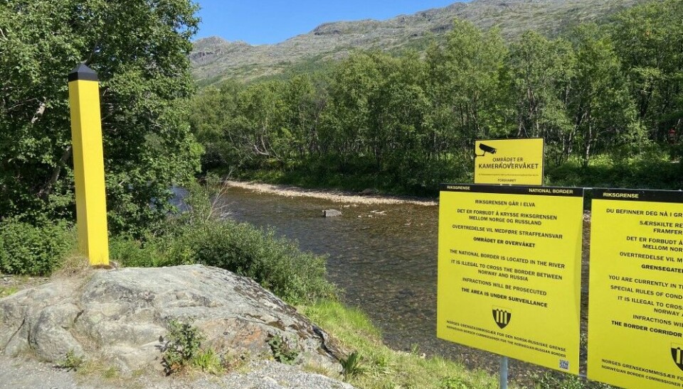This small river forms the Norwegian-Russian border in Grense Jakobselv. Photo: Thomas Nilsen