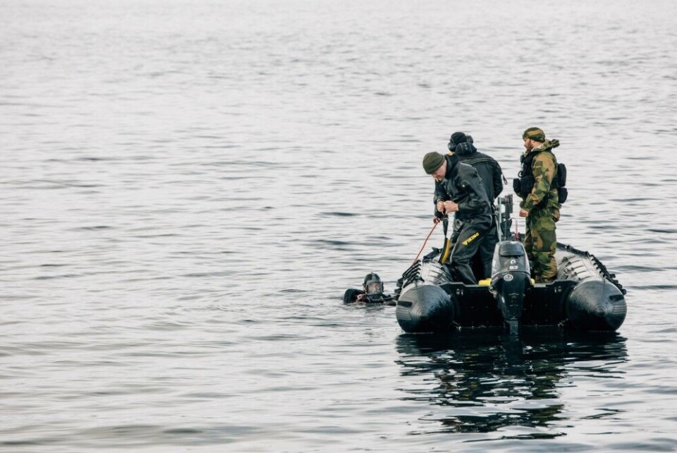 Norwegian special navy forces dive near the port of Tønsnes to secure the waters before the arrival of the American nuclear submarine. Photo: Helene Sofie Thorkildsen/Forsvaret