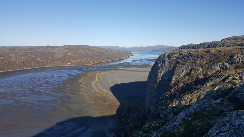 Langfjorden, a kilometre from the centre of Kirkenes near Norway’s border to Russia, is filled up with tailings from the iron-ore processing plant. Photo: Thomas Nilsen