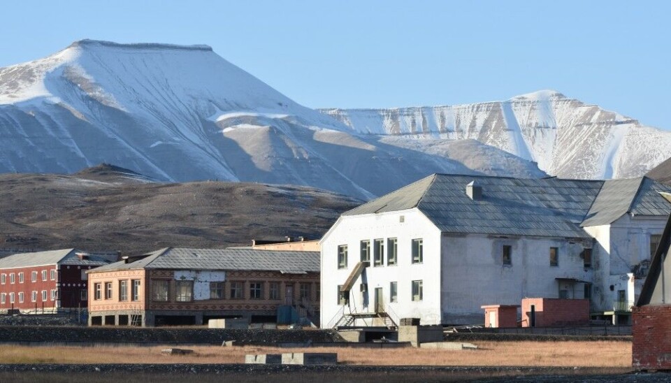 Pyramiden is 50 kilometers north of Longyearbyen and was a Soviet-run mining town until the 1990ties. Russia plans to give rebirth to the settlement, now as an international science and education centre for BRICS countries. Photo: Thomas Nilsen