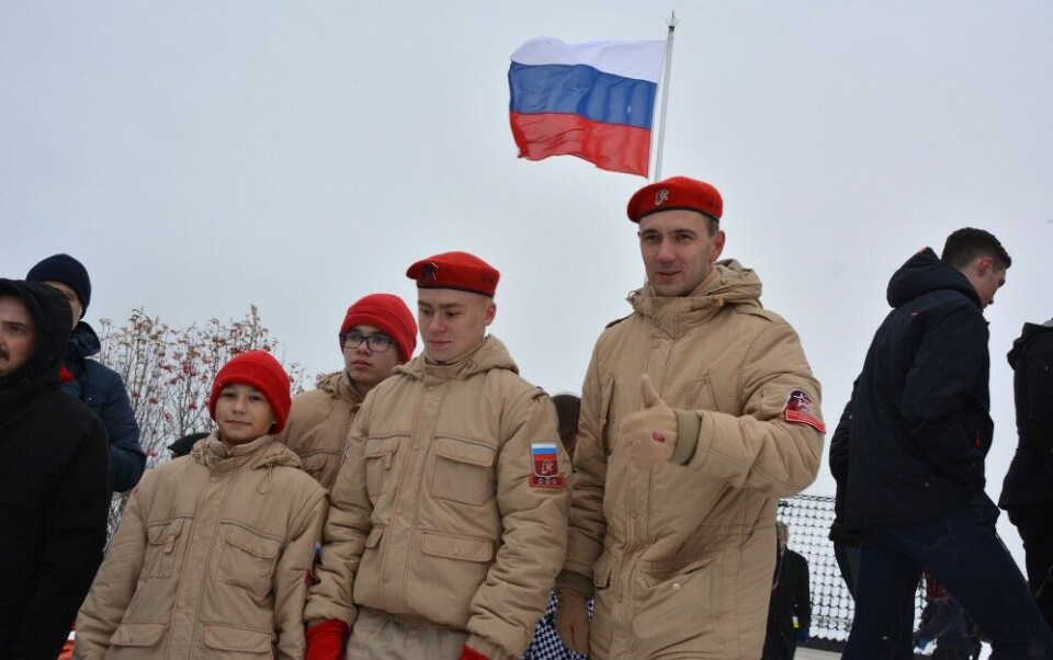 Thumbs up for Yunarmiya in Murmansk. Photo: Atle Staalesen
