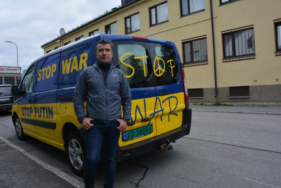 Anton Kalinin wants locals in Kirkenes to show more opposition to Russia's war against Ukraine. Photo: Atle Staalesen