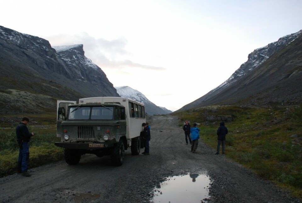 The Khibiny mountains offers extensive opportunities for hiking and sport activities. But the area is also surrounded by industry hungry for its minerals. Photo: Atle Staalesen
