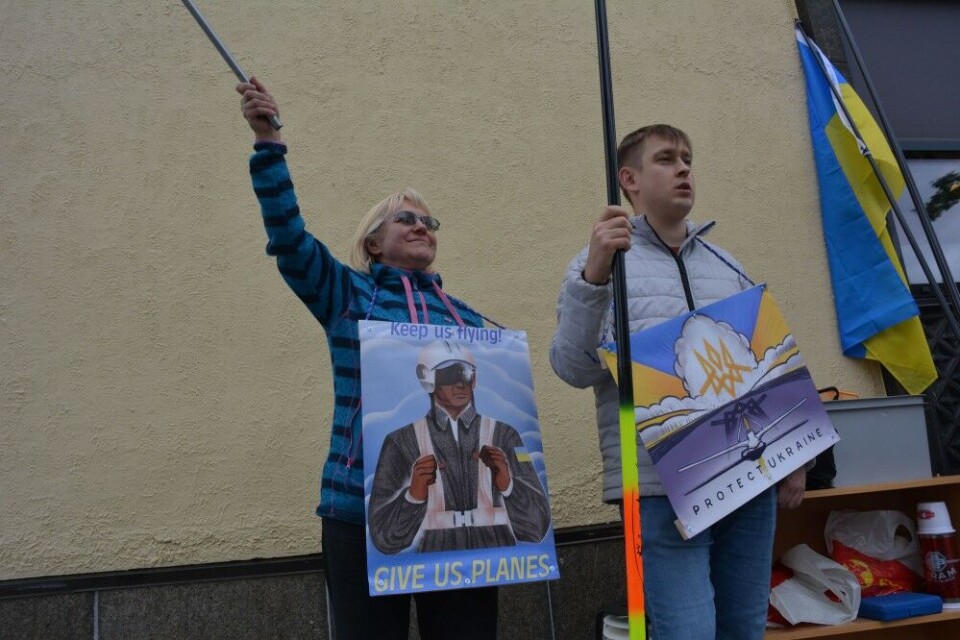 Natalia Solianik is a driving force among anti-war protesters in Kirkenes. Photo: Atle Staalesen