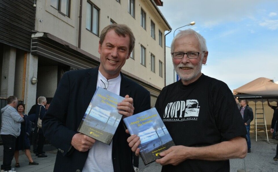 Publisher Harald Sunde and Editor Thorbjørn Bjørkli with the new book about the movement 'Stop the Soviet Death Clouds'. Photo: Atle Staalesen