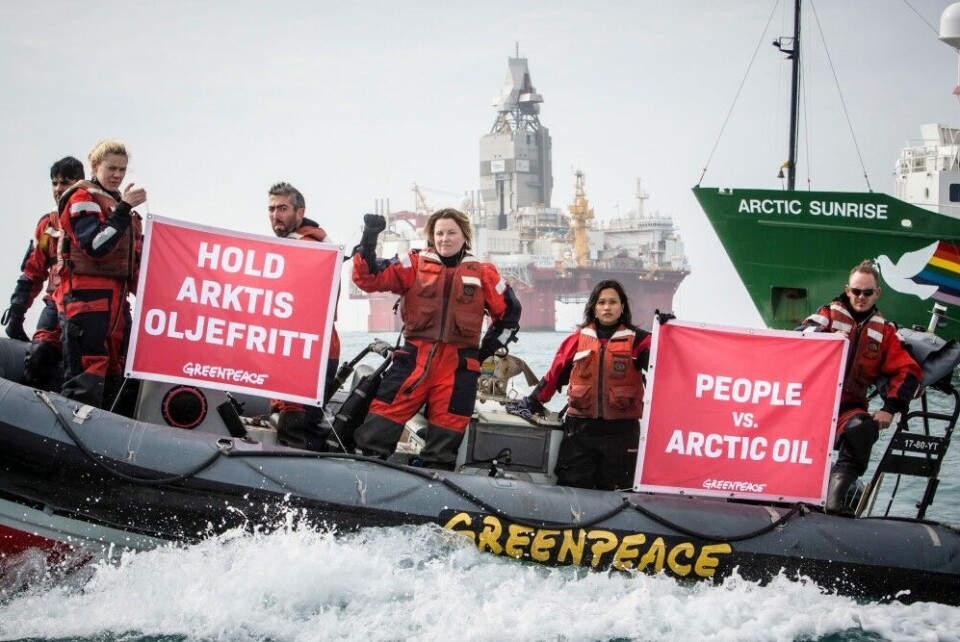 Greenpeace is protesting Statoil's Barents Sea drilling program from its vessel Arctic Sunrise. The rig Songa Enabler in the background. Photo: Will Rose / Greenpeace