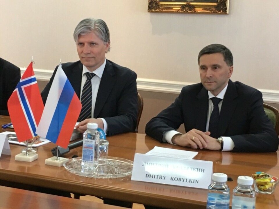 Ola Elvestuen (left) and Dmitry Kobylkin met in Moscow on Tuesday. Photo: Tone Hertzberg