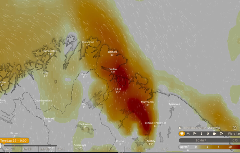 This animation map shows estimated concentrations of sulfur dioxide (SO2) from Nornickel’s plants on the Kola Peninsula Thursday afternoon as the wind was blowing north across the border to Norway. The darker red, the higher concentrations. Screenshot from Windy.com