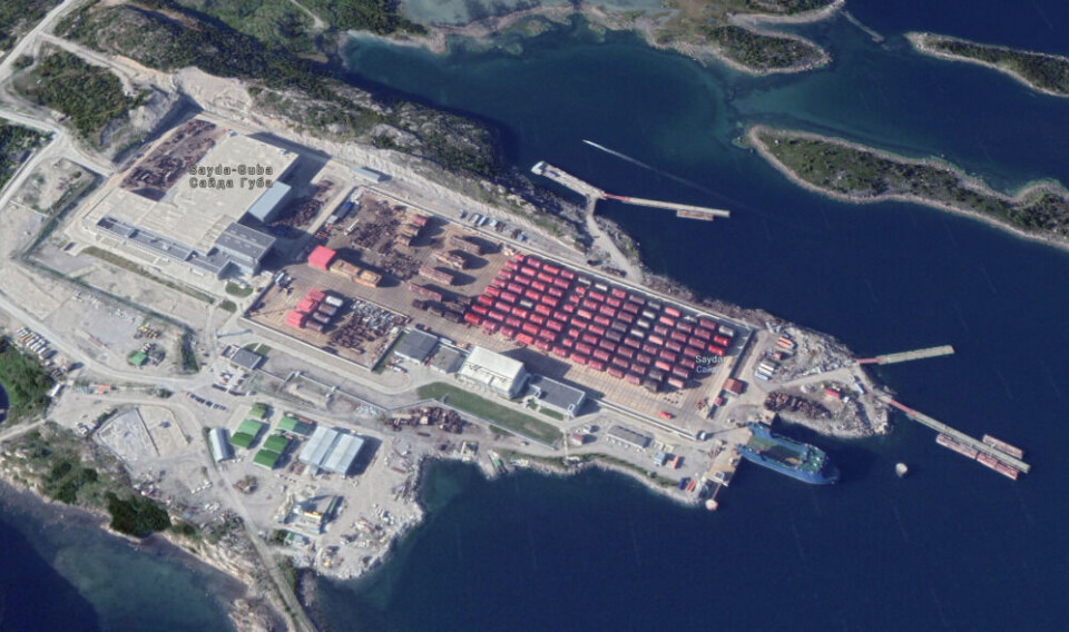 Satellite image from the summer 2018 showing the Saida Bay storage site for reactor compartments. Image by Google Earth / Barents Observer