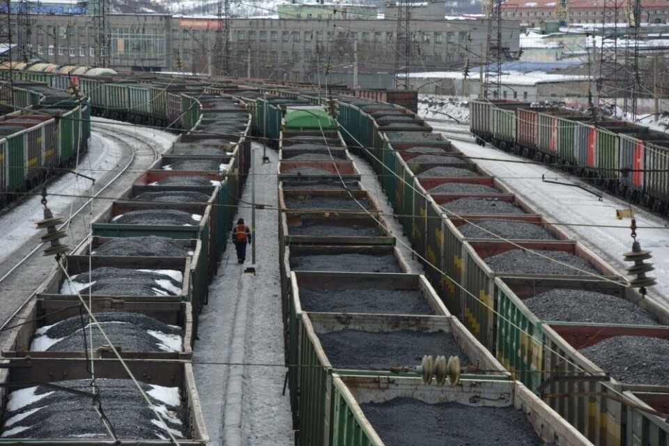 Coal by rail to Murmansk. Photo: Atle Staalesen