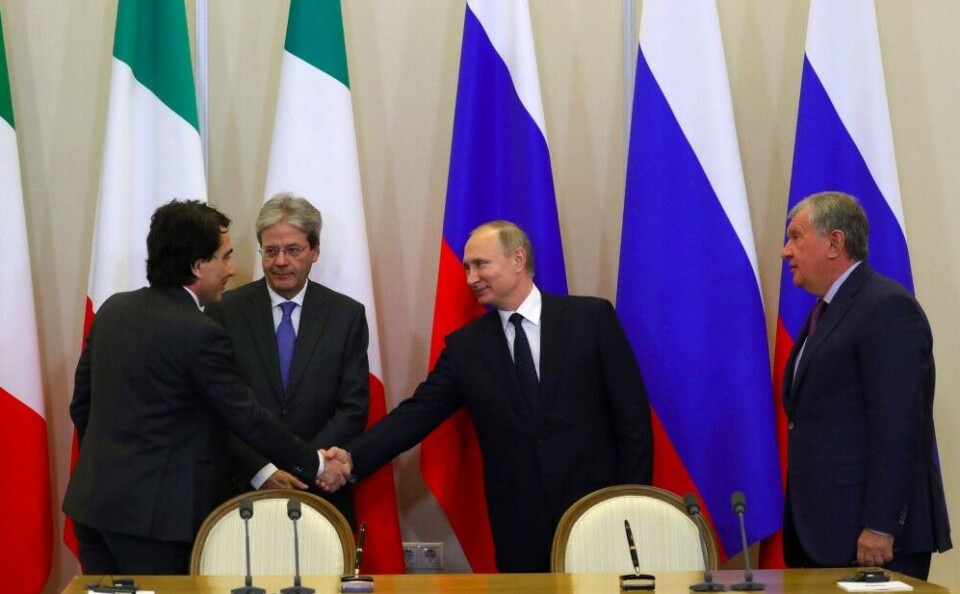 Paolo Gentiloni and Vladimir Putin meet with top oil industry leaders. Photo: Kremlin.ru