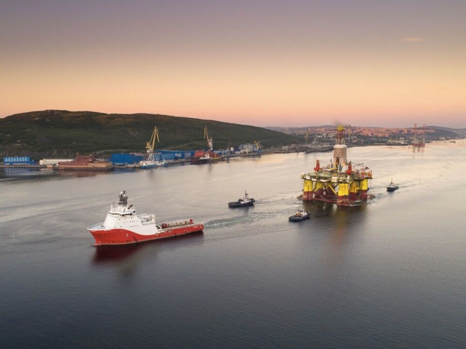 The 'Nanhai VIII' was on 17th July towed out of the Kola Bay. Photo: Gazprom Geologorazvedka