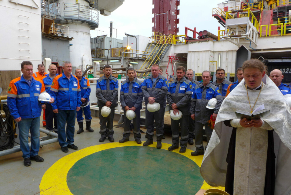 Blessing of “Amazon” oilmen ahead of drilling. Photo: Gazprom Flot