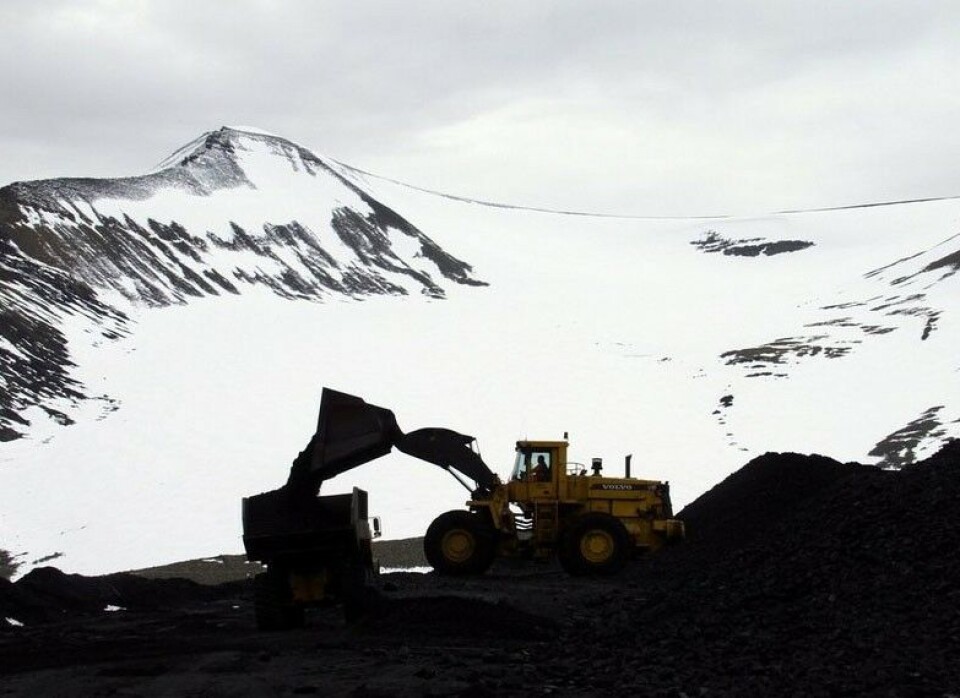Arctic coal mining. Photo: Thomas Nilsen