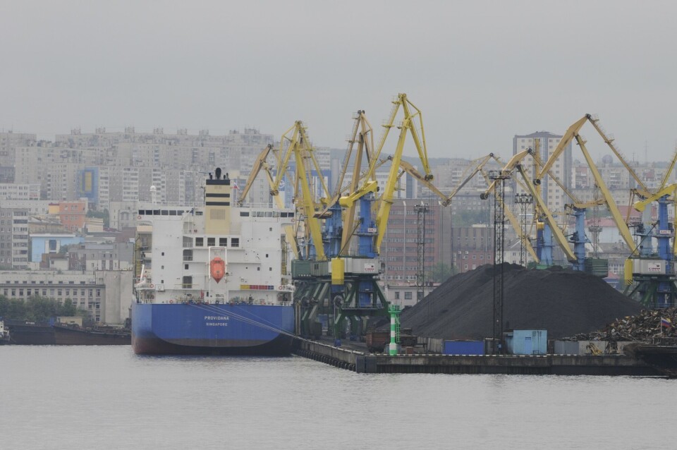 Coal harbor in Murmansk. Photo: Thomas Nilsen